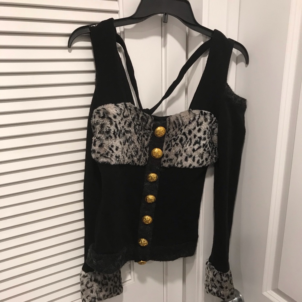 Dia style top black and white leopard print